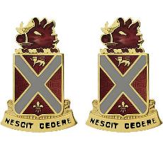 118th Field Artillery Regiment Unit Crest (Nescit Cedere)